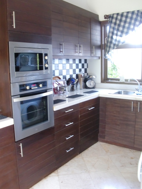 Kitchen with full oven