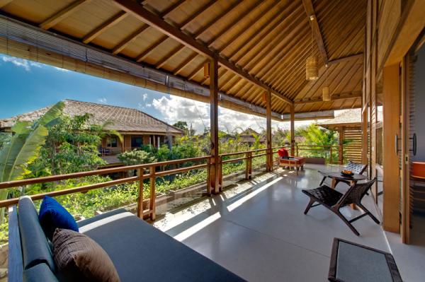 kinara-balcony-above-living-room