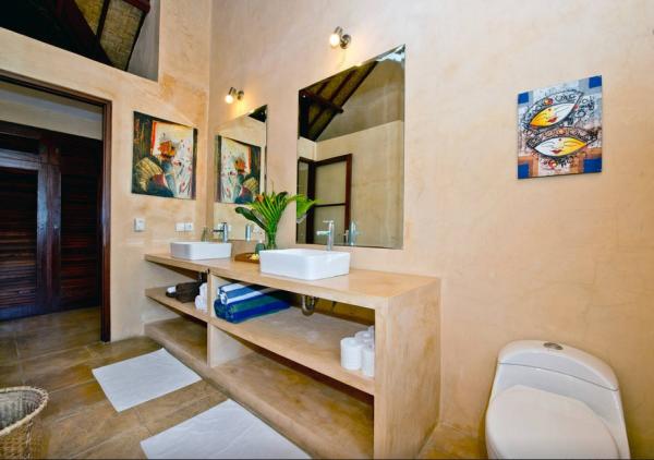Bathroom villa mimpi
