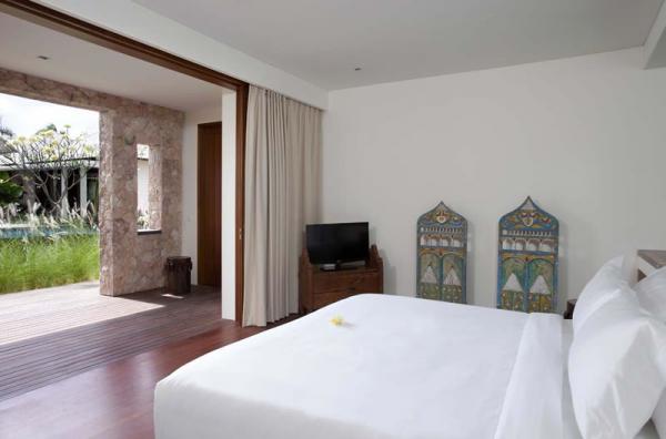 Villa-Satria-Downstairs-bedroom-two